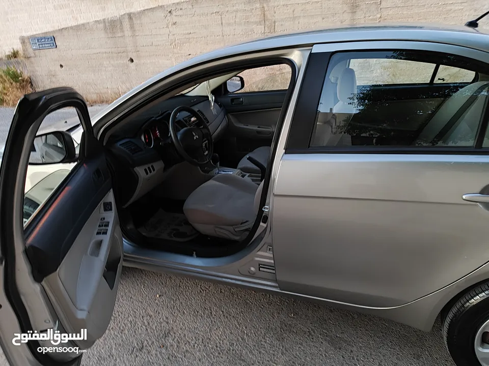 متسوبيشي لانسر موديل 2016 ممشى قليل للبيع بسعر مناسب