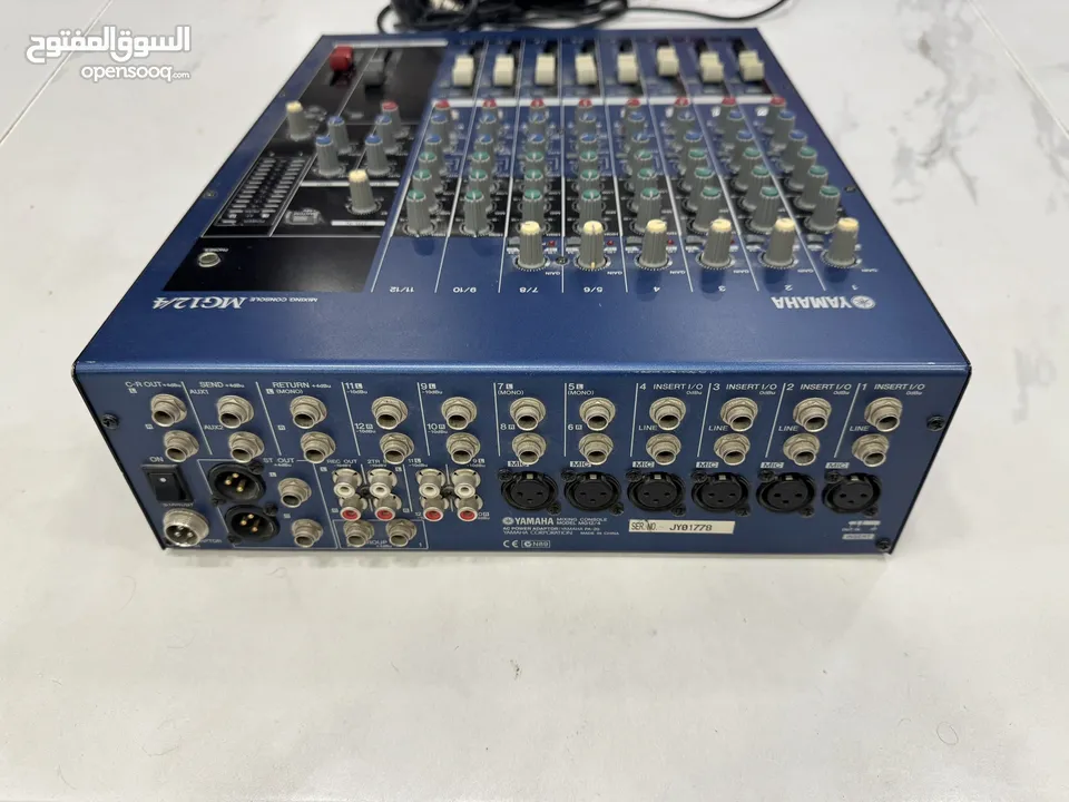 YAMAHA Mixing Console MG12/4