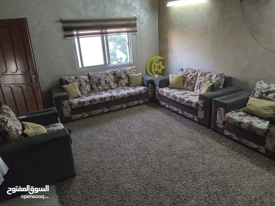 عفش مستعمل بحاله جيده