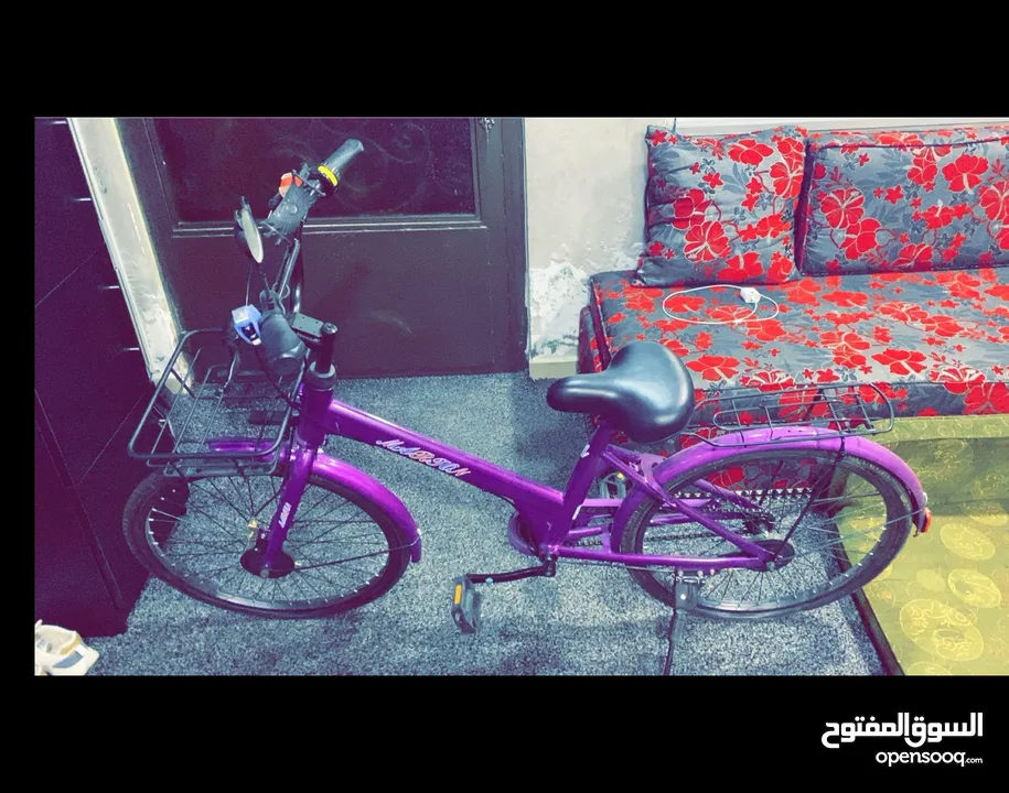 بسكليت جنط 24 امريكي اصلي مستعمل بحالة الجديد وكاله استعمال خفيف جدا جدا لون نهدي