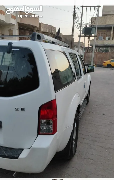 نيسان باثفندر واردامريكي 2007لون ابيض 6سلندر لمحرك 4000