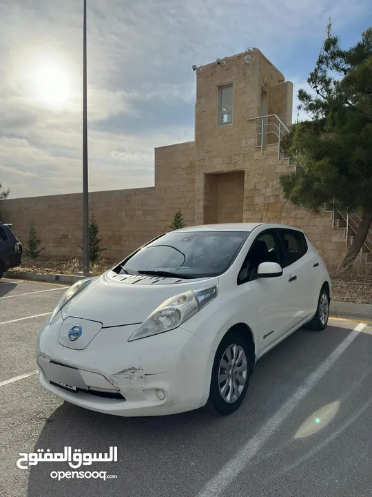 نيسان ليف S 2015 للبيع