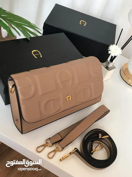 للبيع شنط نسائيه هيرمز ماستر كوالتي جوده عاليه جدا احدث الاصدارات والموديلات الكميه محدوده جدا