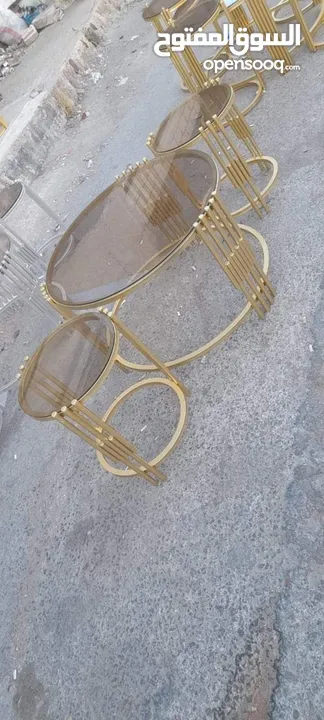 طرابيزات حديد باسعار مميزه لون ذهبي و فضي كل موديل الو سعر مختلف
