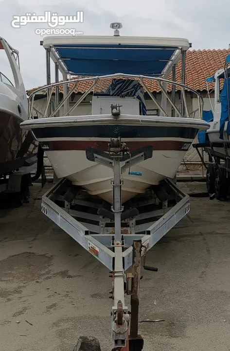 قارب 31 قدم للبيع مع العربه Boat 31ft for sale