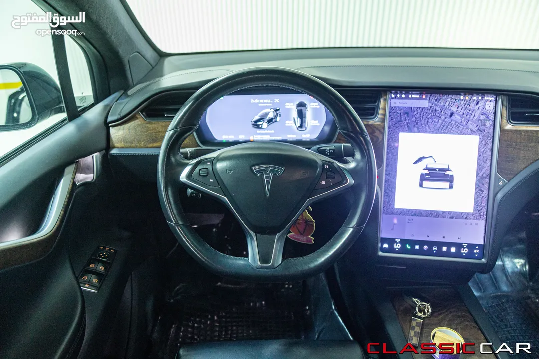 Tesla Model X Standard Range  2019   السيارة بحالة ممتازة جدا و قطعت مسافة 51,000 كيلو متر فقط
