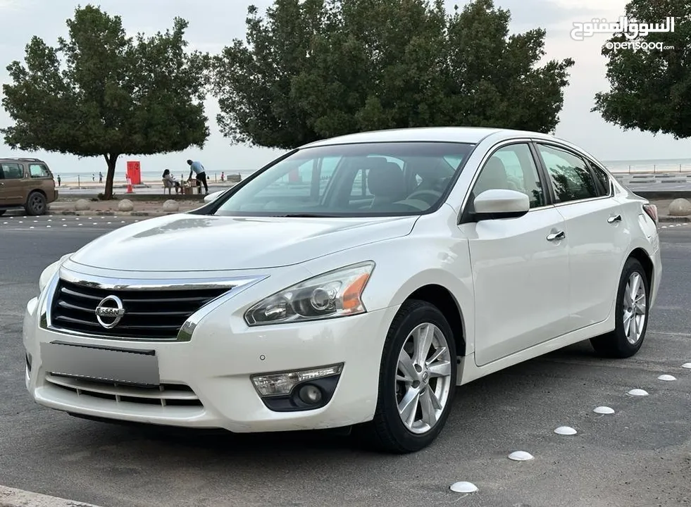 Altima SV in excellent condition   التيما SV بحالة بحالة ممتازة