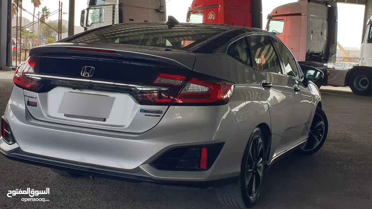 honda clarity hybrid plugin touring