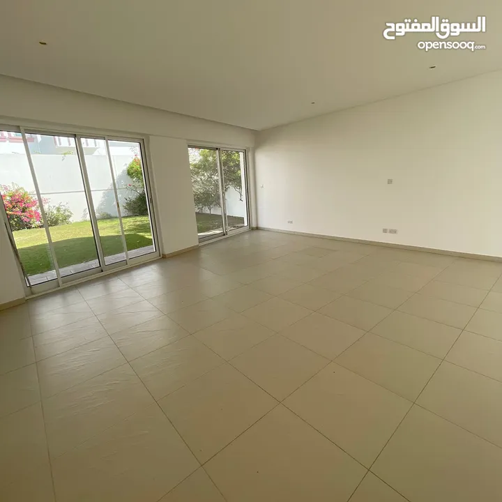 فيلا راقيه مكونة من 4 غرف نوم الموج مسقط 4 bed room villa