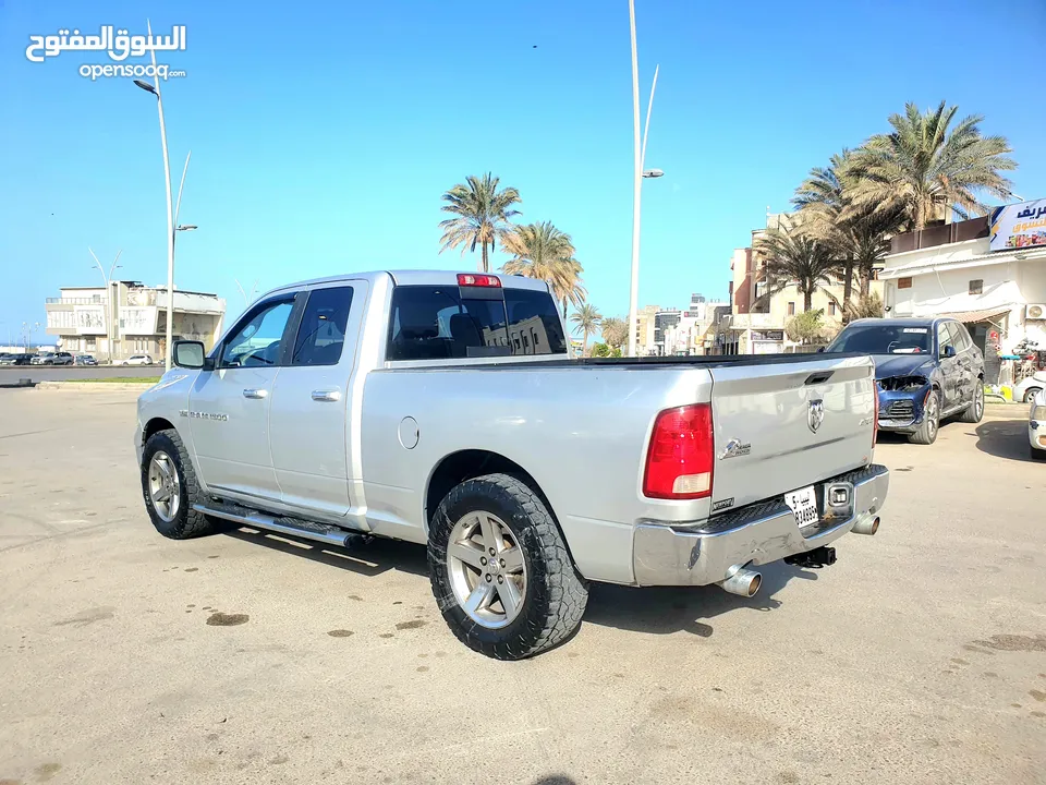 DODG RAM 1500 2011 BIG HORN دفع روباعي للبيع