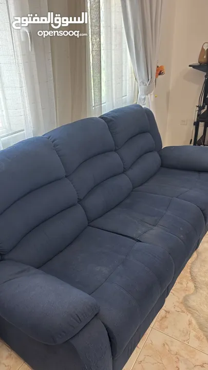 Recliner sofa  أريكة قابلة للإمالة