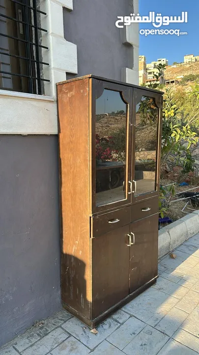 اثاث مستعمل