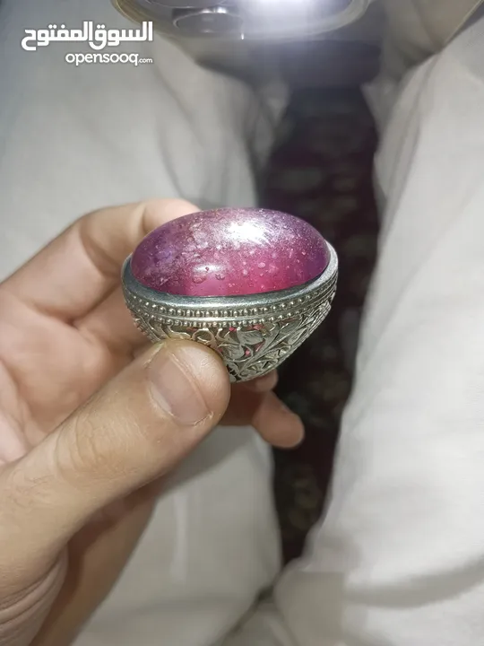 خواتم انتيك بأحجار كريمة من الياقوت الاصلي