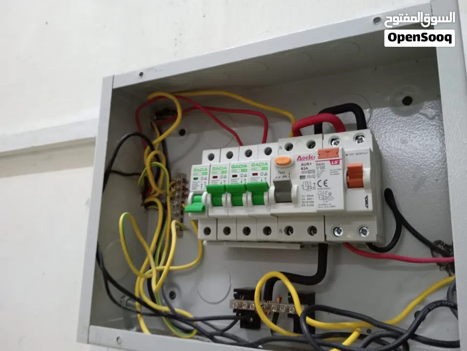 ELECTRATION AND PIPE FITAR and also ac service .lighting.  wiring.and db  work ..ac service