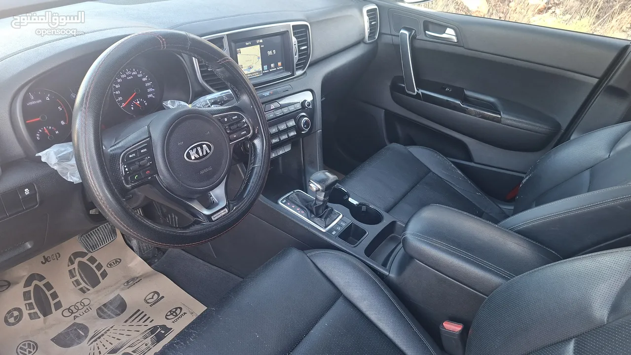 كيا سبورتج جتي لاين 2016ماتور2000ديزل فلل اضافات مع فتحة سقف بنوراما  بسعر حررررق كاش دهان شركة