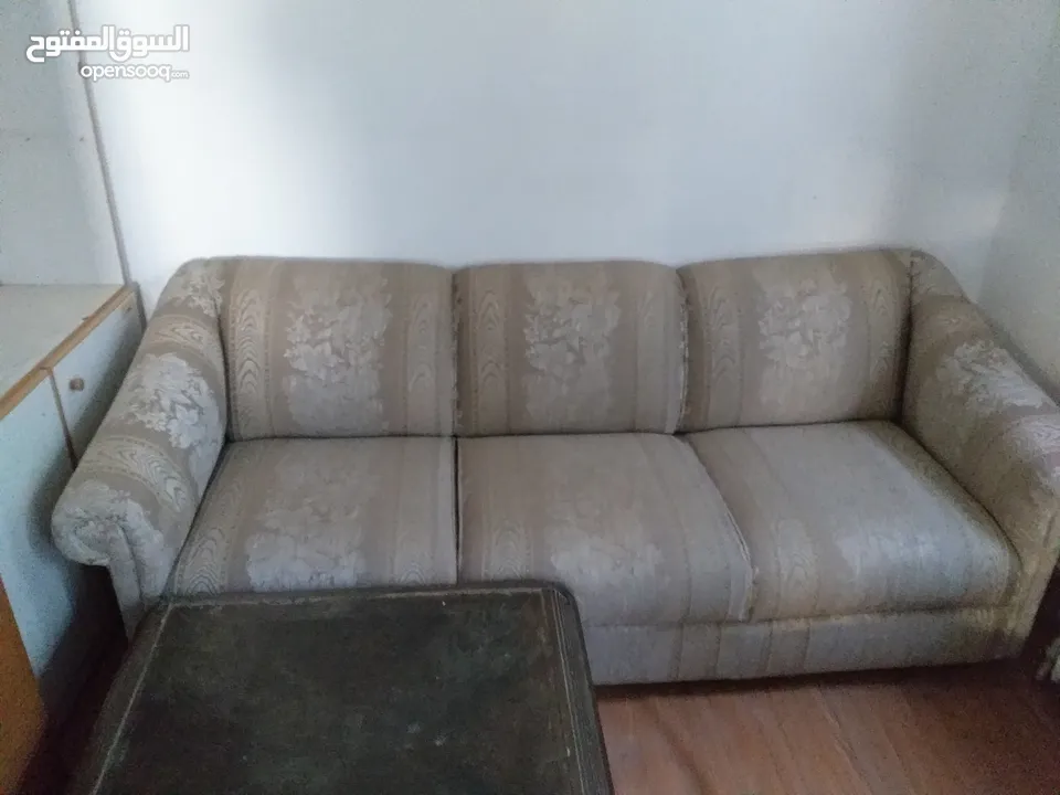 عفش بيت مستخدم للبيع .. بحاله جيده جدا....جبل عمان الدوار الثاني