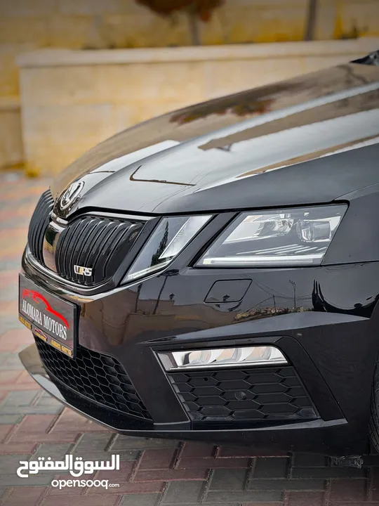 سكودا vrs فل مسكر بنزين 2000 _245 حصان البيع فقط كاش وللمعني  الاتصال