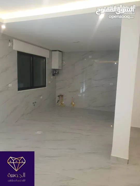شقة شبه أرضية فخمه ومميزة لم تسكن لقطه وبسعر مغري جدا يا بلاش عرض خاص للبيع في أرقى مناطق خلدا