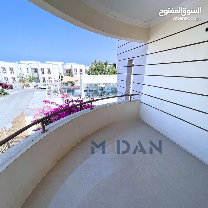 BEAUTIFUL 4 BR COMPOUND VILLA IN AL HAIL NORTH