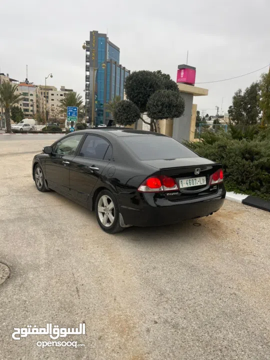 هوندا سيفك 2008 مع فتحة اوتوماتيك كاش او دفعه 15 وشيكات مع فرق سعر