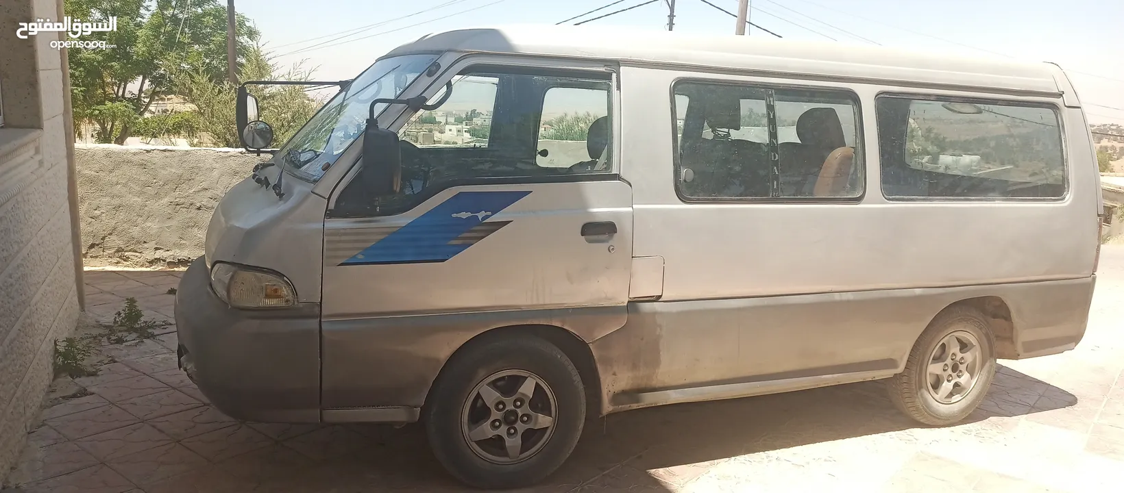 باص h100 موديل 2000 للبيع