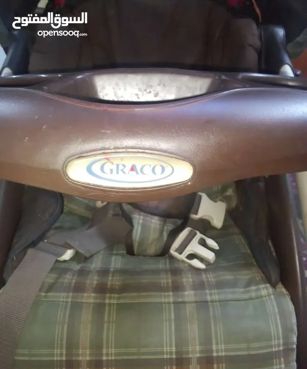 عرباية شارع للأطفال  ماركة GRACO العالميه بحالة الجديد بسعر مغري