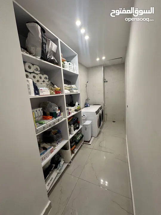 شقة مفروشة للبيع بين الدوار الرابع و الخامس - ref: 14600