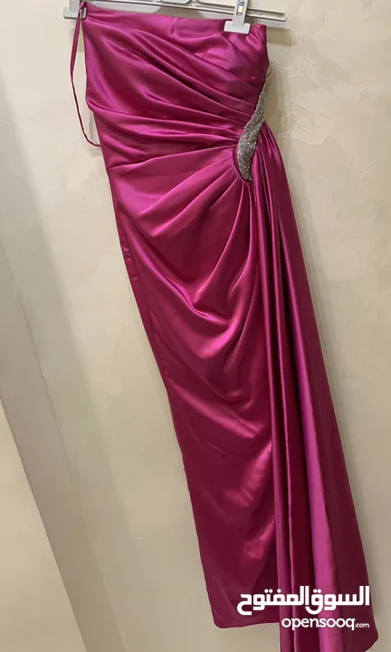 فستان سهره  لبسه واحده للبيع بسعر مغري