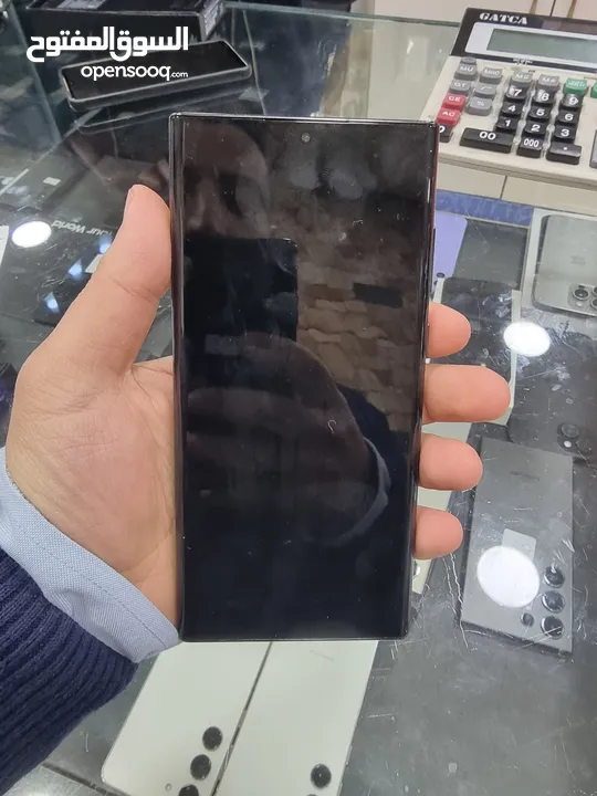 Samsung S22 ultra 256GB بحالة ممتازة