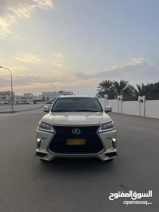 للبيع لكزس LX570 2017 Super Sport بهوان بحالة ممتازة