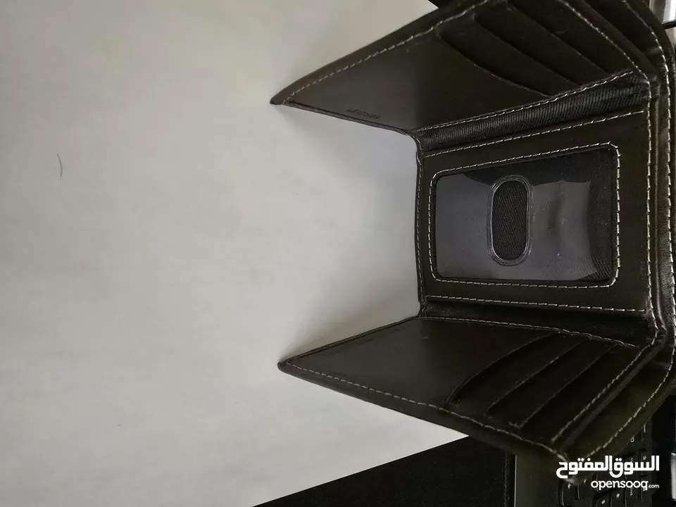 TOMMY HILFIGER LEATHER WALLET BROWN COLOR, ORIGINAL FROM USA محفظة جلد ماركة تومي هيلفيجر للبيع
