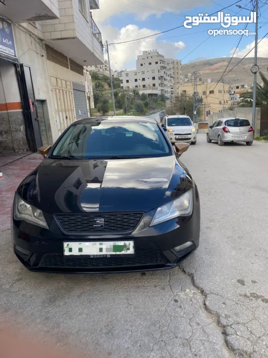 للبيع – سيات ليون 2014