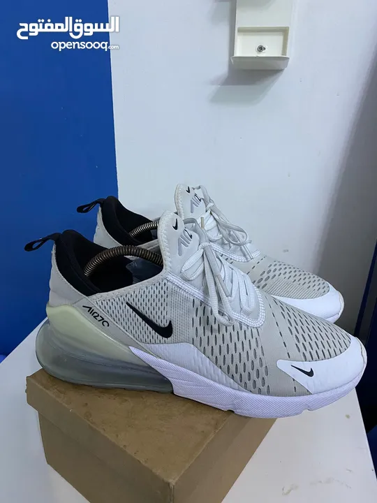 حذاء نايكي Nike Airmax270 مقاس 44 /44.5 الأصلي بحال الوكاله لون مميز الضبان الأصلي