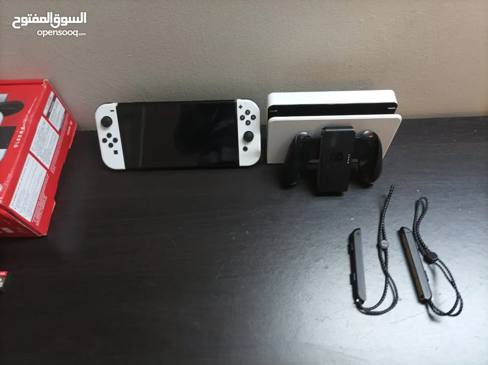 جهاز Nintendo Switch Oled بحالة ممتازة جدا