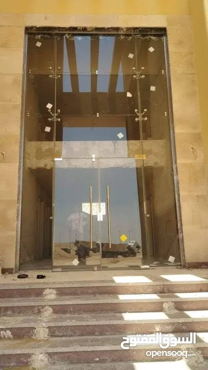 زين للزجاج والمرايا والسيكوريت