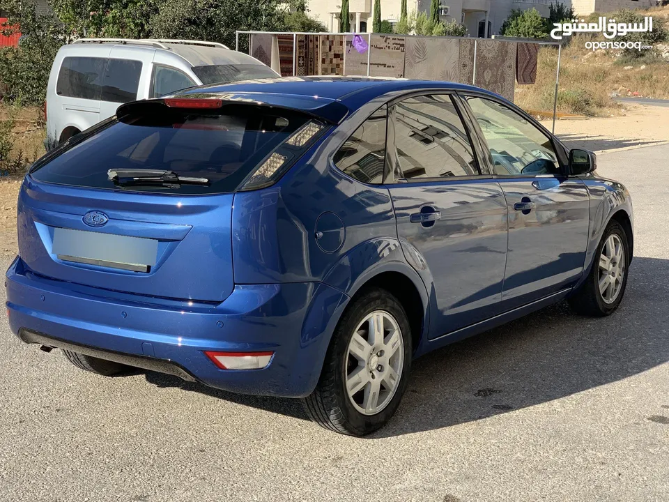 فورد فوكس 2009 لون كحلي اوتوماتيك 1600cc