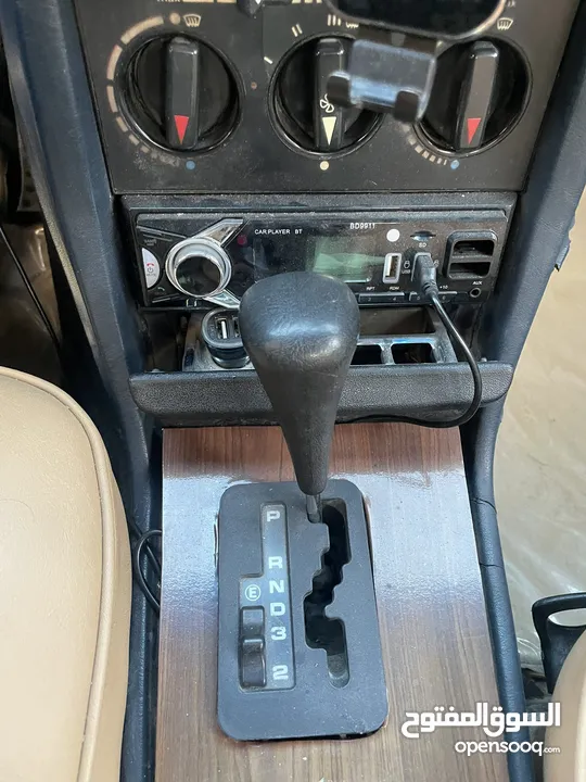 مرسيدس لف Mercedes-Benz E230 1984