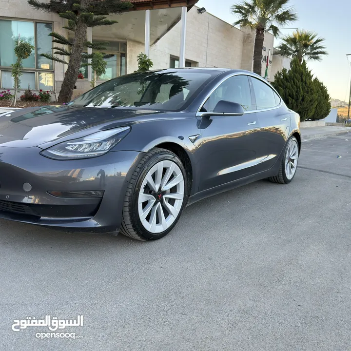 تيسلا 3 موديل 2020 long range لون فيراني دفع رباعي بحالة الوكاله السعر 17250