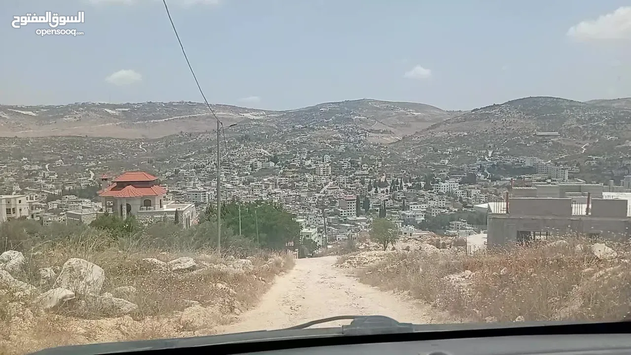 ارض للبيع في عنبتا تصنيف أ كوشان نظيف واصلها جميع الخدمات .تحتوي على اطلاله رائعه ومنطقه راقيه