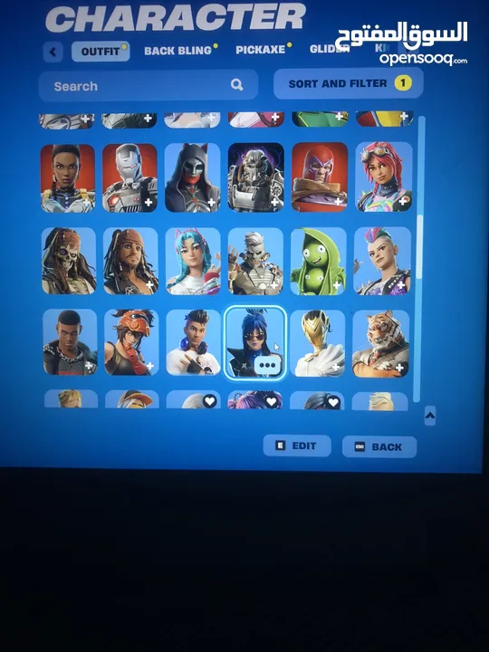 حساب ايبك قيمز وحساب فورت نايت سيزون ثالث وطور الزومبي  للبيع بسعر مرتب