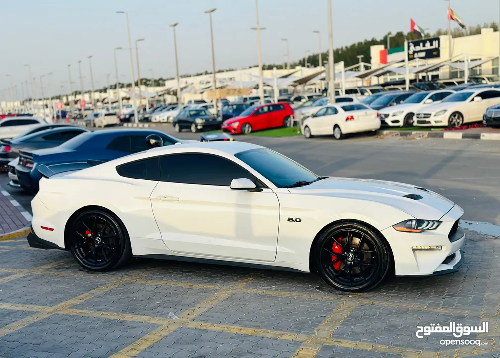 FORD MUSTANG GT 2019