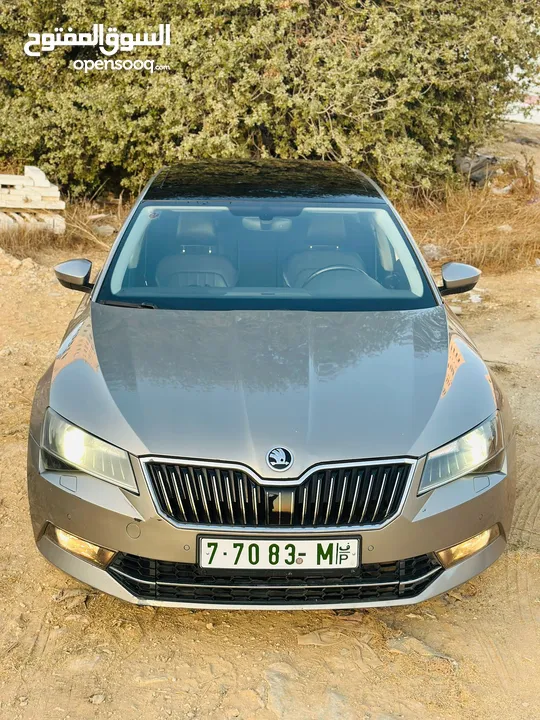 سكودا سوبير بنزين 4/4  280حصان اقتصاديه جدا المحرك الجديدللبيع سكودا سوبرب 2019