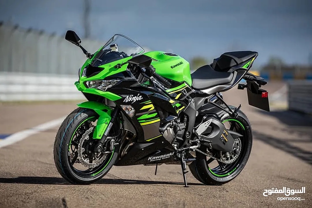 مطلوب: دراجة 4 cylinder من سوزوكي او هوندا او كاواساكي او ياماها.