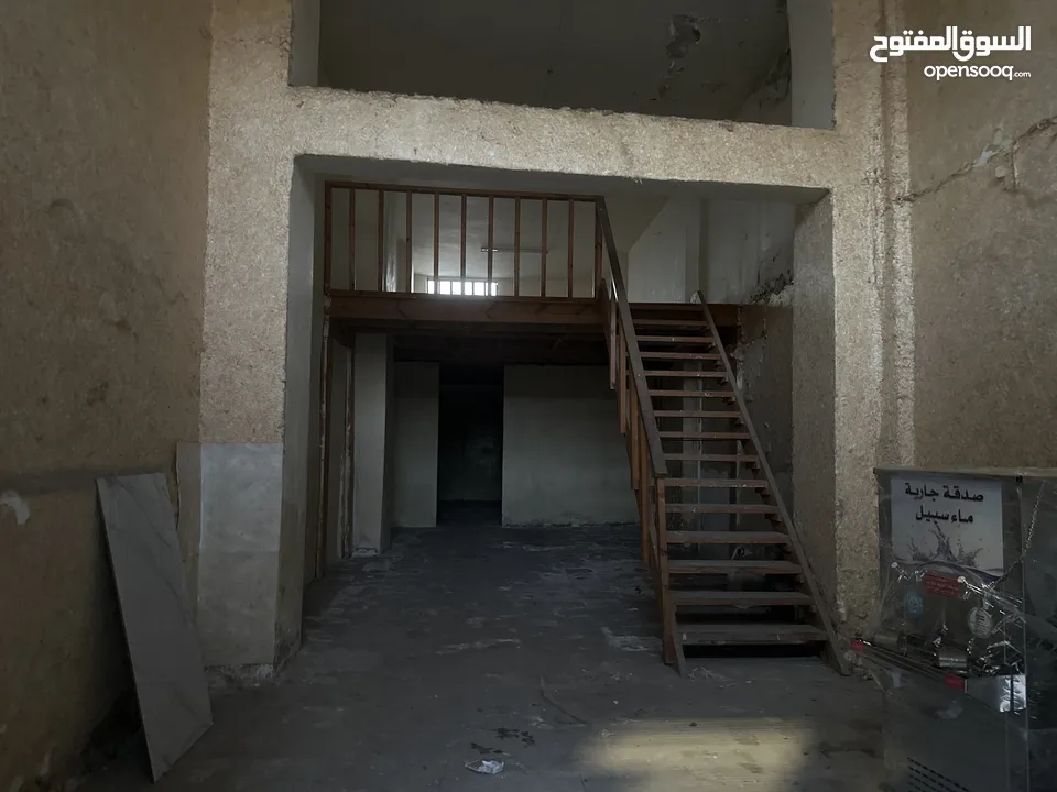مستودع للايجار الوسط التجاري