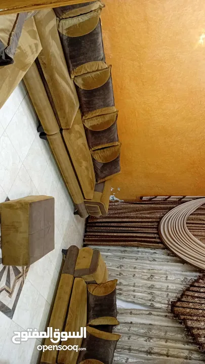 طقم كنب شبه جديد تفصيل 9مقاعد
