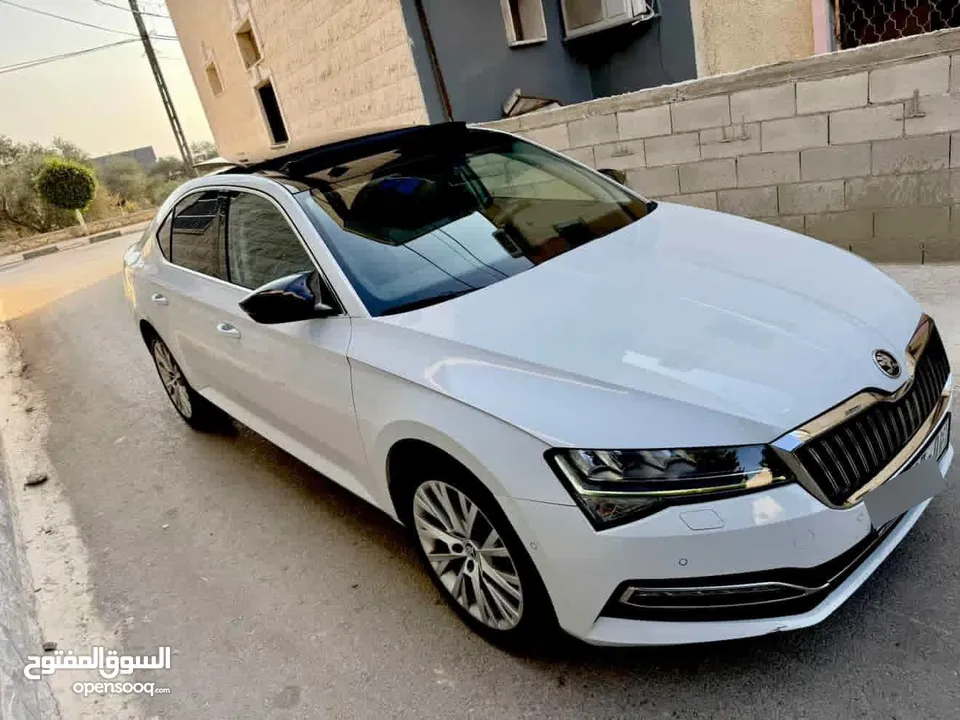 سكودا سوبير 2022 للبيع