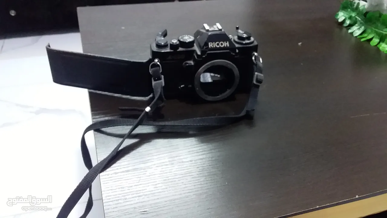 كاميرا قديمه كلاسيك تنفع ل الزينه نوع RICOH للبييع