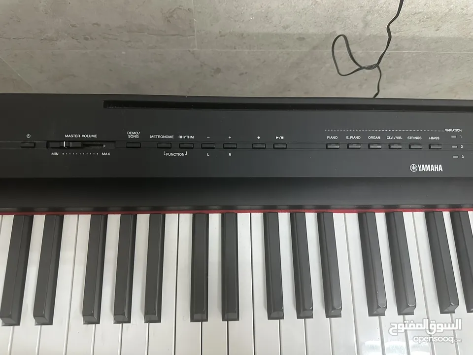 Yamaha P-125 Digital Piano