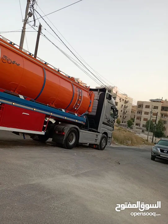 صهريج تنك نضح 31 متر لسحب وتنظيف الجور والحفر الإمتصاصيه في جميع أنحاء المملكه خدمات سريعه