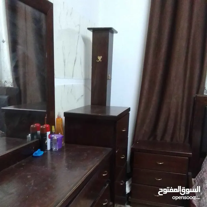 غرفة نوم للبيع بداعي السفر تفصيل خشب زان